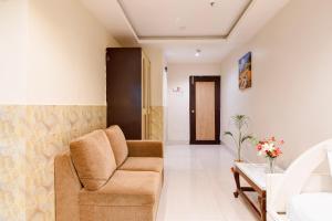 Townhouse Deshapriya Park Kolkata Formerly DK Inn