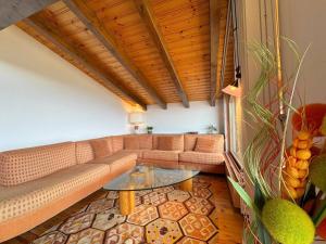 Attique de prestige face aux sommets Alpins