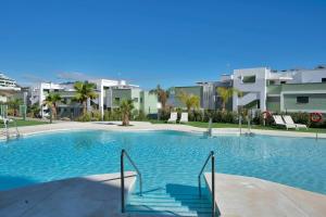 Luxe Penthouse Panoramic Sea View, Spa & Gym