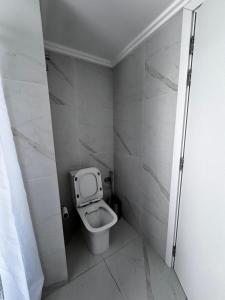 Apartamento de 2 dormitorios,4 Personas, Edificio Sea Garden,zona CANTEGRIL 2 Dormitorios