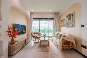 Hestia Living-2BR River View at DeLaSol District 4