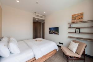 Hestia Living-2BR River View at DeLaSol District 4