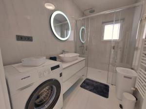 Modern Apartment Mirjana