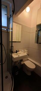 NINKA ROOMS - short stay Bielany