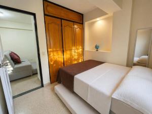 Apartamento cerca de centro comercial y tiendas - Máximo 8 personas