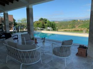 Casavitanuova, poolhouse with a view