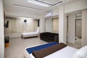 SparksFly Signature 3BHK Apartment in Vashi