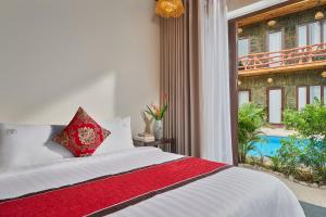 TOM Senerity Homestay
