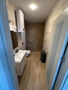 Exclusive Central Street Apartment with Pool
