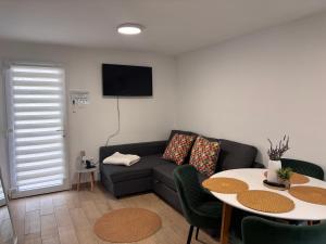 Fresh Time Apartment