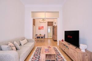 Historical Building at the Iconic Tram Street, 3BR