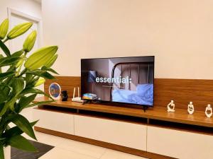 Luxury Sunset Riverside 2BR Mornachy Da Nang