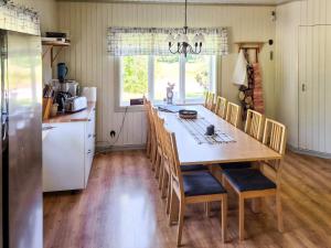 11 person holiday home in HÖGSÄTER-By Traum