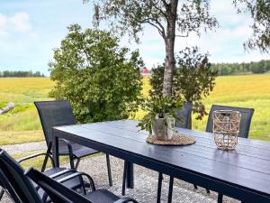 6 person holiday home in MELLERUD-By Traum