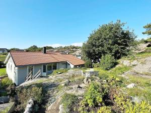 Spacious Family Cottage in Kyrkesund