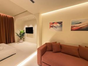 Luxuria City Center Suites