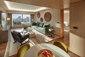Mandarin Oriental, Santiago