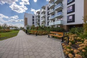 Warsaw Bemowo Apt - Parking, AirCon, Balcony by Rentujemy