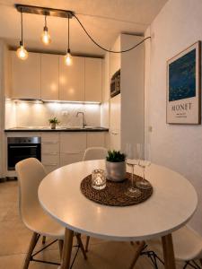 Home Maria