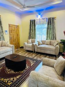Spacious 4BR Apartment near Kilimanjaro Airport