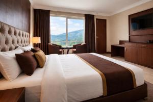 Hotel Kempty Boutique, Mussoorie - A 4 Star Luxury Retreat in Mussoorie