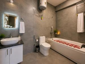 Hotel Classic crown, Mussoorie - A Boutique & Wellness Hotel near JW Marriots Mussoorie