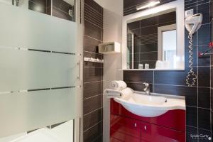 Hotels Un Hotel sur le Port : photos des chambres