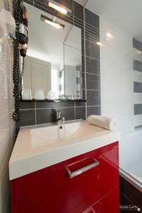 Hotels Un Hotel sur le Port : photos des chambres
