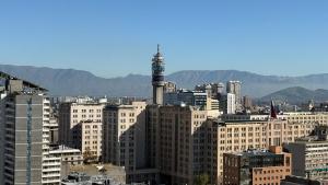 Great View 2BR2BA AC Pool Metro U Chile 1y3