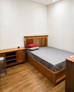 Nhà 3 tầng cho thuê giá rẻ