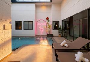 Atmos Luxury Pool Villa