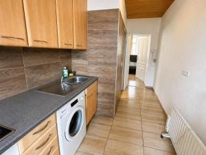 Comfortable Studio Stay Close to FAC Platz