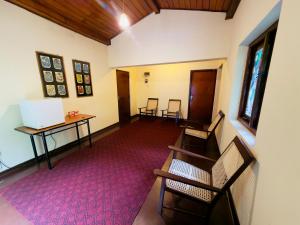 FernHill Inn