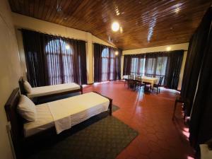 FernHill Inn