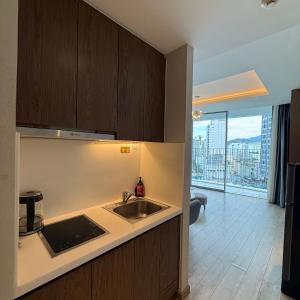 D1983 Condotel