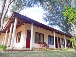 The Beach House Resort