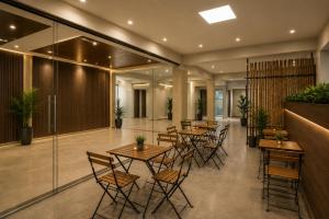 Hotel Cyber Suite Near Hitech City Metro, Madhapur
