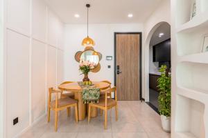 Hestia Living - 3BR Residence at DeLaSol District 4