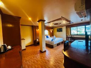 Tiger Complex Inn