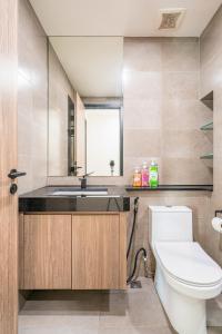 Hestia Living - 3BR Residence at DeLaSol District 4