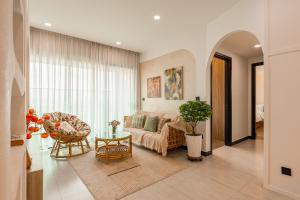 Hestia Living - 3BR Residence at DeLaSol District 4