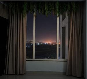 Horizon Hues16 Stay Relax Admire the View
