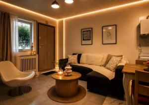 Vouliagmeni Hermes Coastal Residence Athens
