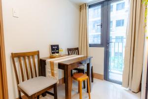Shore3 Bay City Suites 1BR Netflix WiFi near MOA
