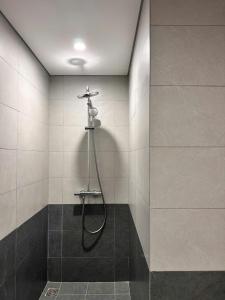 Lucent Home