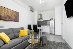 Apartman Tombili 7- minute walk to the Valsaline beach and Lungomare promenade