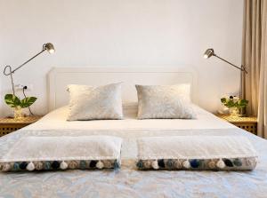 Coconut Apartament in Garden City