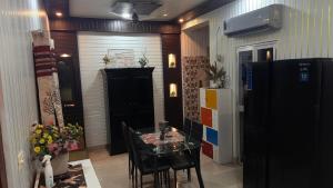 Homely 2BHK with Kitchen & Fitness Corner