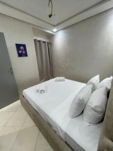 Luxury Apartment Terrace Fiber Optic 7 min to Gueliz