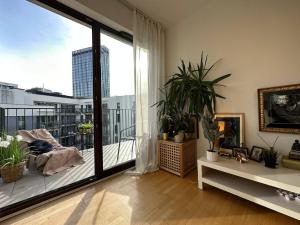 Comfy, modern, brilliant location